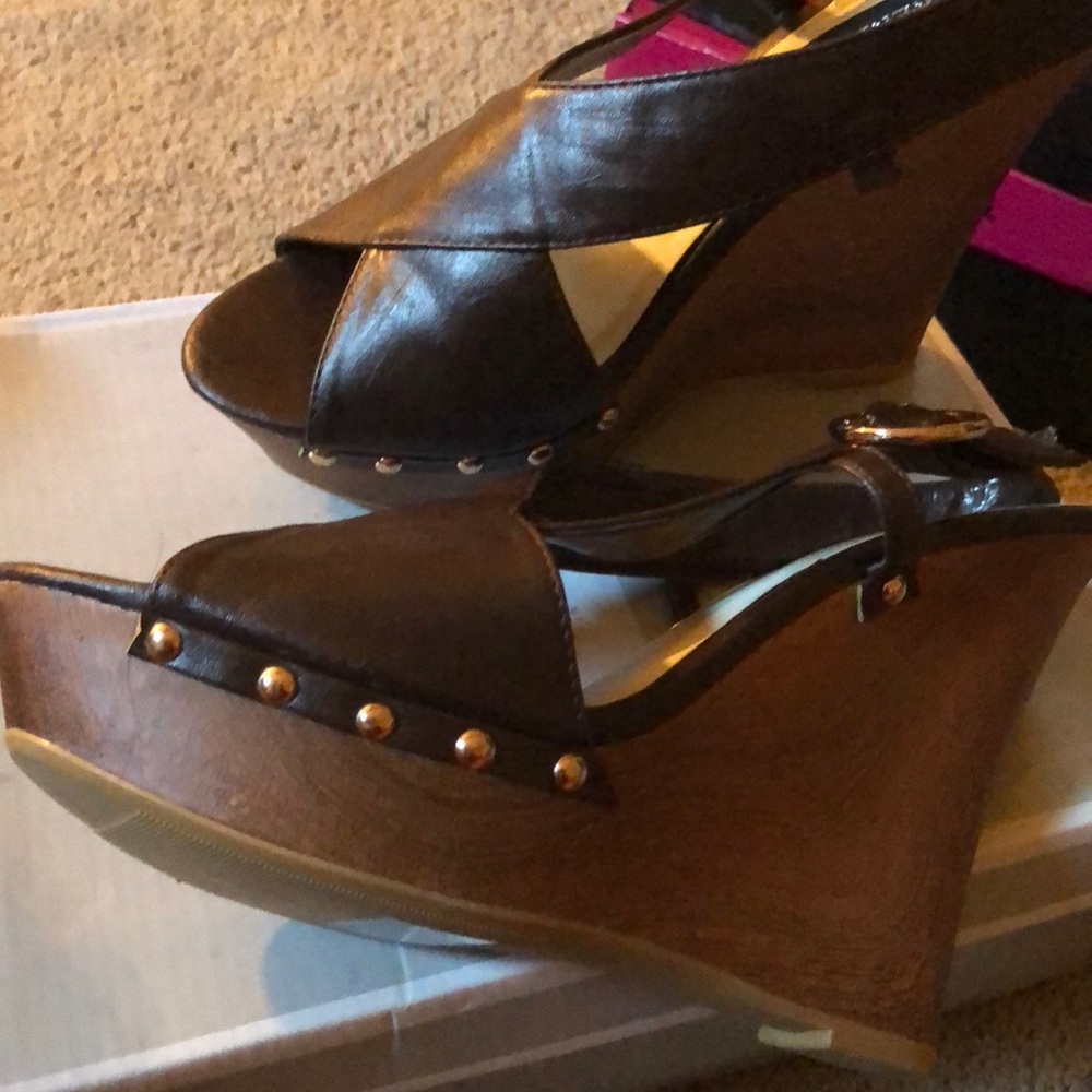 Wedges - Picture 3 of 3